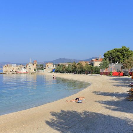 Apartments With A Parking Space Kastel Gomilica, Kastela - 21138 Exterior foto